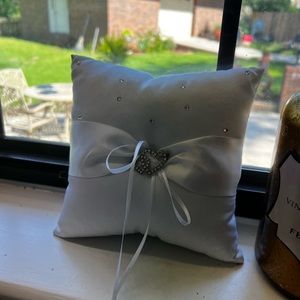 Wedding ring pillow